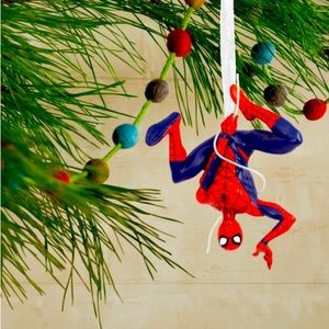 NWT Hallmark Marvel Spider-Man Christmas Ornament